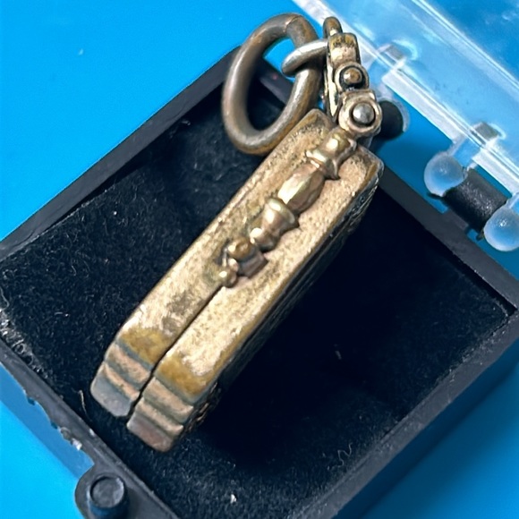 🖤Victorian antique locket pendant - Picture 6 of 14